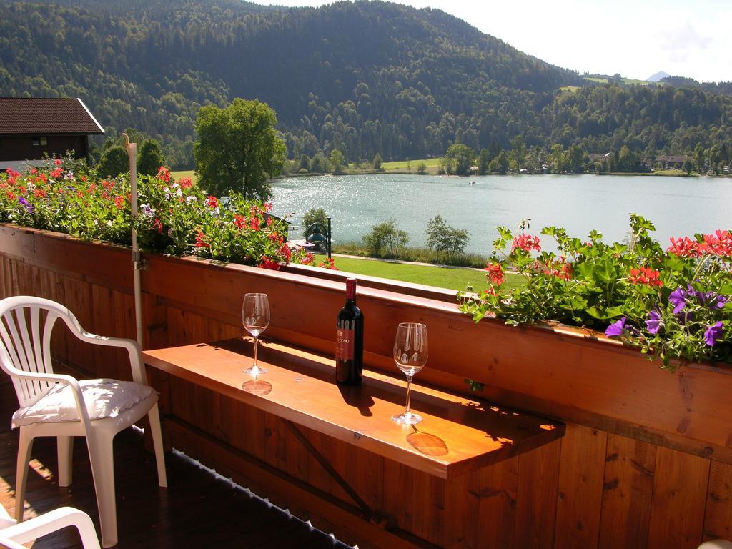 Haus Seeblick Am See Thiersee Ruang foto